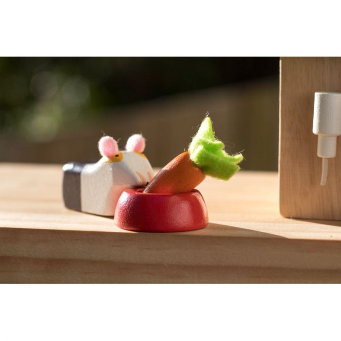 Le Toy Van Daisylane Bunny Guinea Pig Play Set Knock On Wood