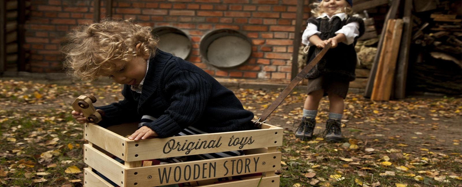 WHY WOODEN TOYS ARE BETTER THAN PLASTIC TOYS | Knock on Wood Toys